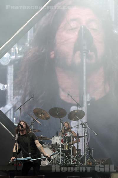 FOO FIGHTERS - 2018-06-17 - BRETIGNY-SUR-ORGE - Base Aerienne 217 - Main Stage - 